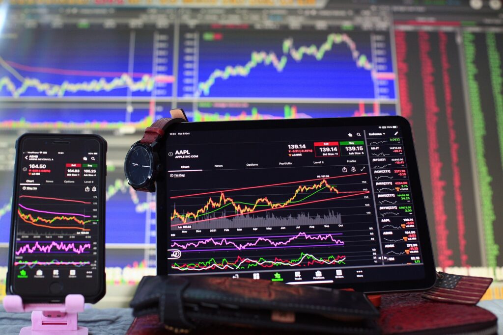 Close-up of a trader using stop-loss orders on a trading platform to manage risks.